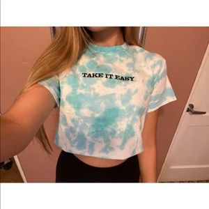 URBAN OUTFITTERS  Tee